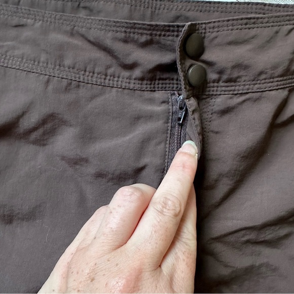 L.L. Bean Nylon Mini Skirt | size 8 EUC - Picture 4 of 6